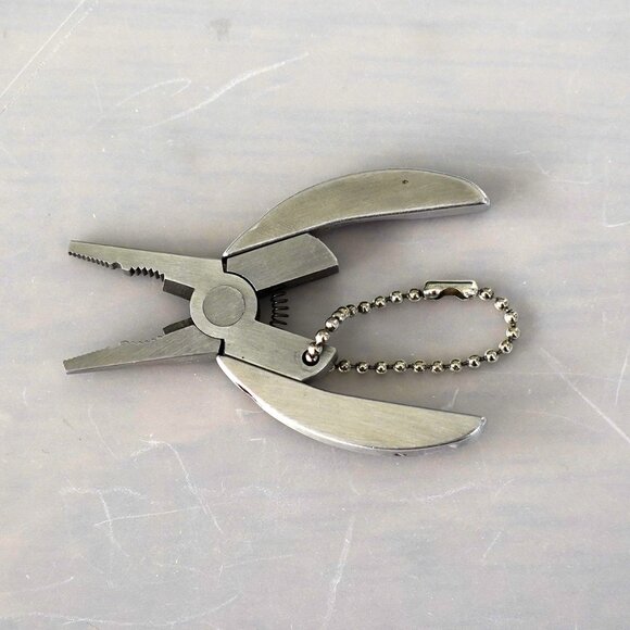 Multitool, keychain - Picture 2 of 6
